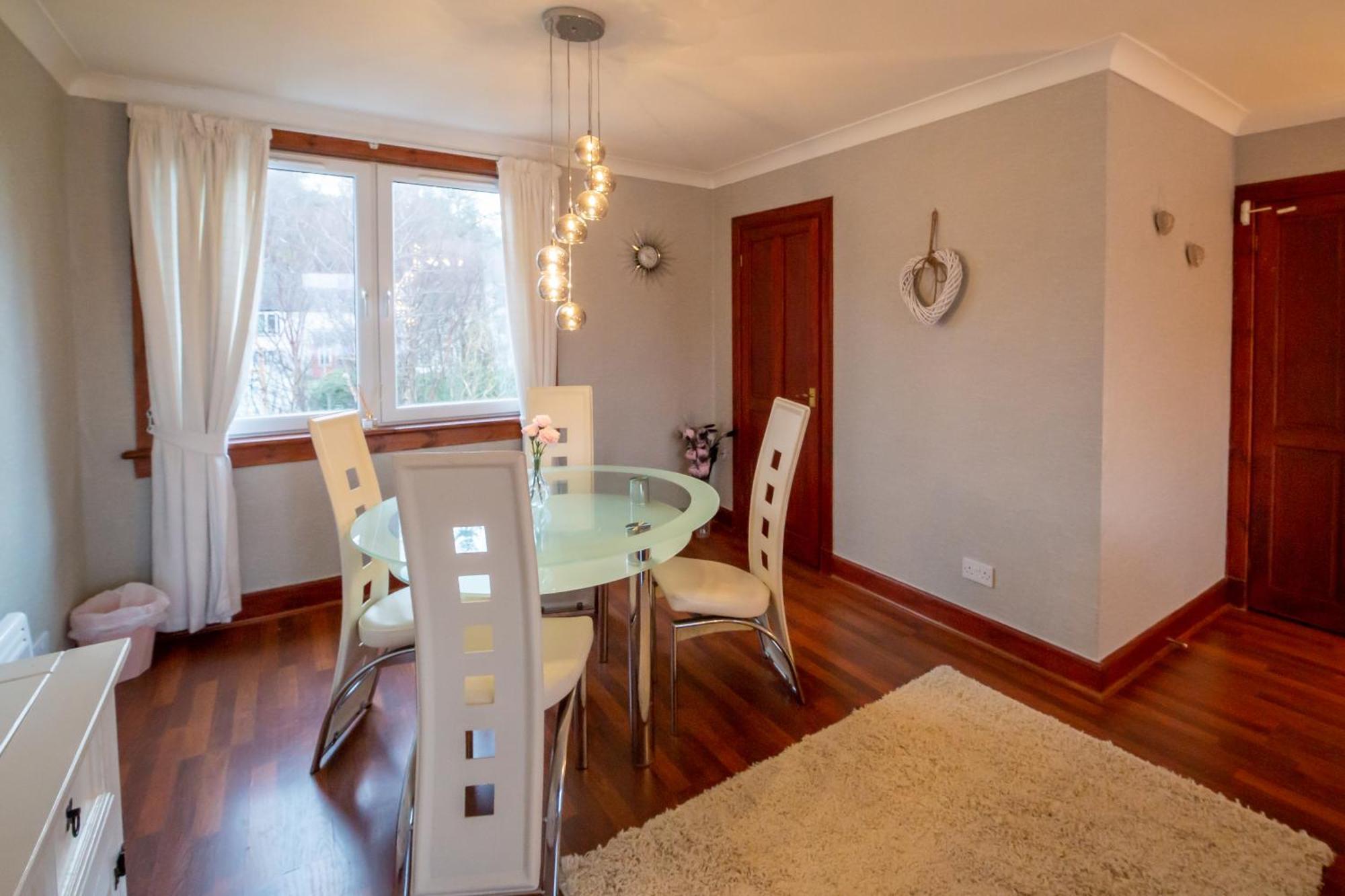 2 Wheelhouse Apartments Лохинвер Екстериор снимка